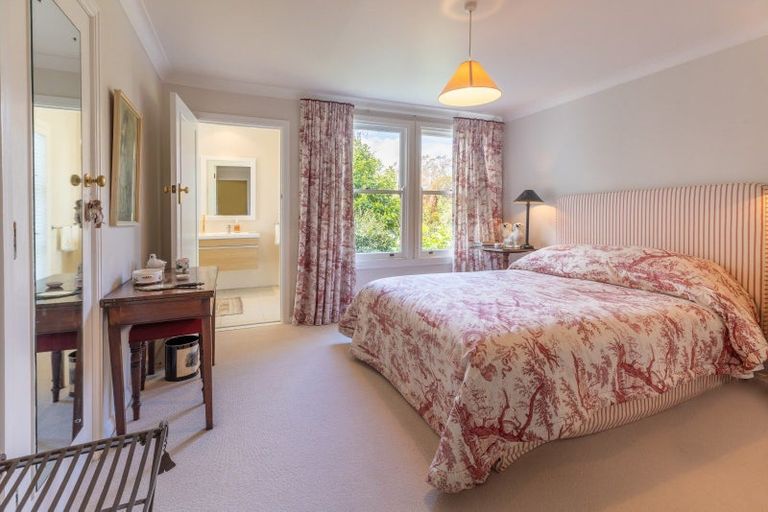 Photo of property in 1 Hodge Terrace, Havelock North, 4130