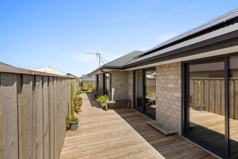 Photo of property in 25 Chris Drive, Rolleston, 7614