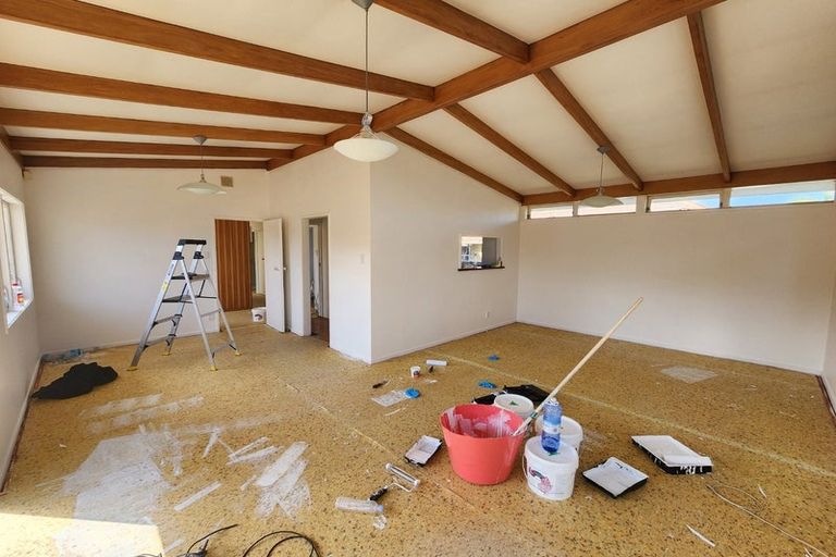 Photo of property in 97 Rathgar Road, Henderson, Auckland, 0610