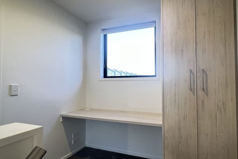 Photo of property in 26 Cessna Crescent, Mangere, Auckland, 2022