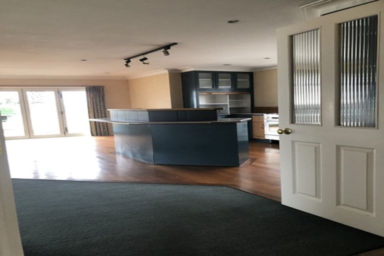 Photo of property in 27a St Annes Crescent, Wattle Downs, Auckland, 2103