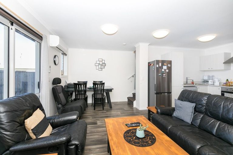 Photo of property in 19 Chiefs Court, Hamilton East, Hamilton, 3216