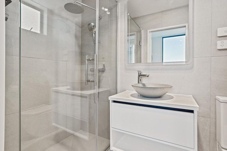 Photo of property in 33 Waka Moana Drive, Hobsonville, Auckland, 0616