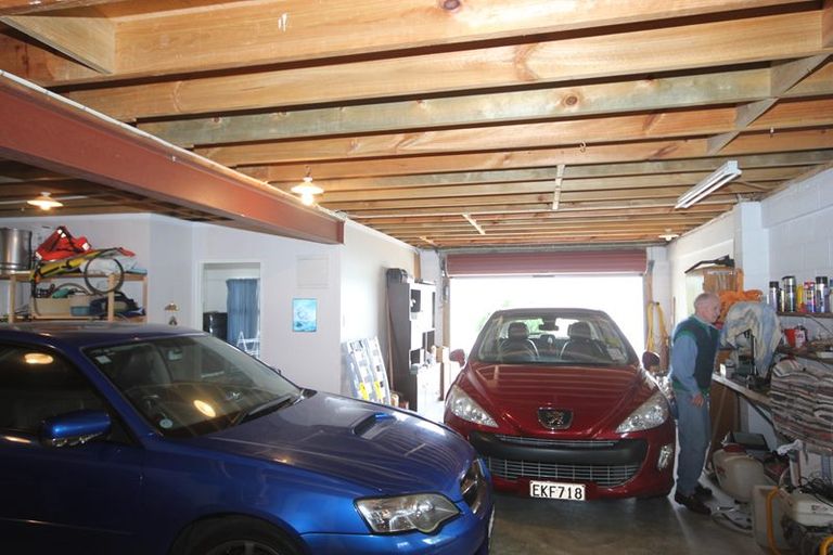 Photo of property in 124 Komiti Road, Tinopai, Matakohe, 0593