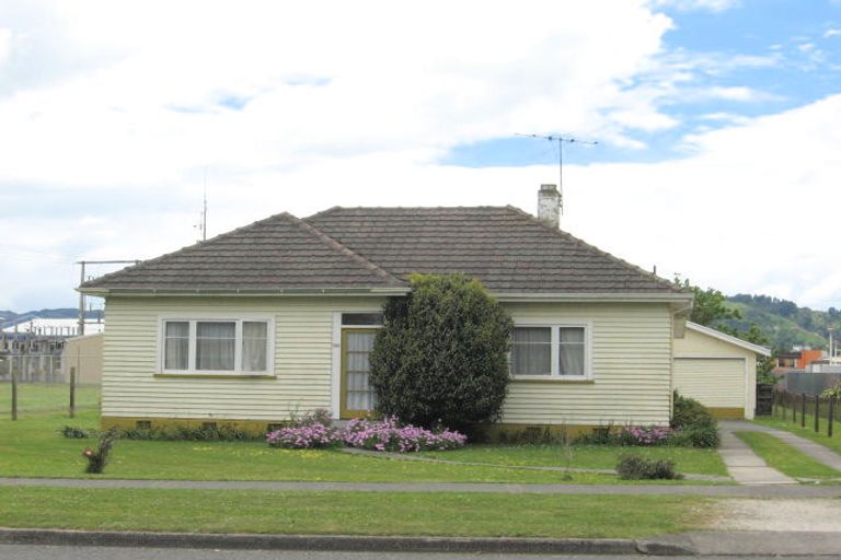 Photo of property in 307 Kahutia Street, Gisborne, 4010
