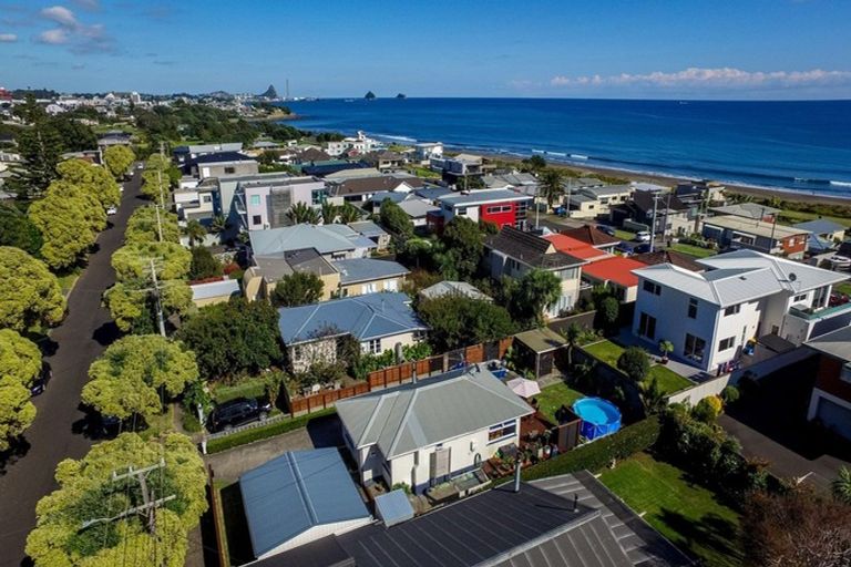Photo of property in 31 Mclean Street, Strandon, New Plymouth, 4312