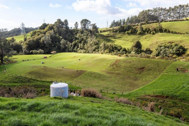 Photo of property in 63a Saxton Road, Upper Vogeltown, New Plymouth, 4371