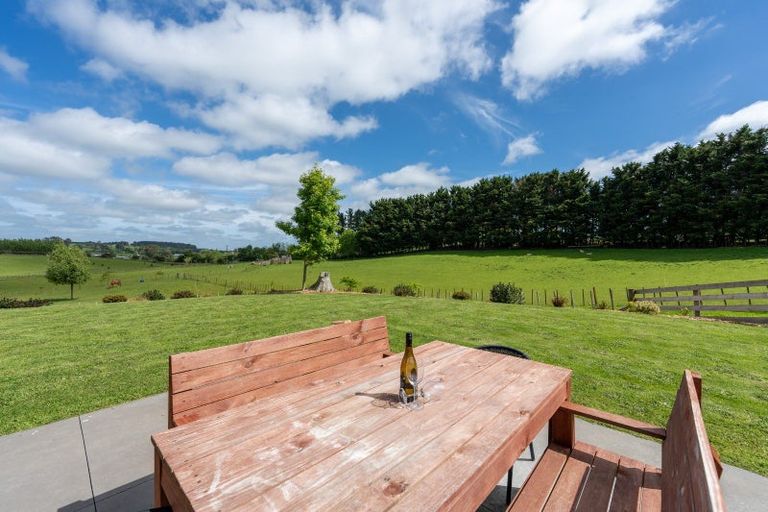 Photo of property in 29 Vogel Street, Halcombe, Feilding, 4779