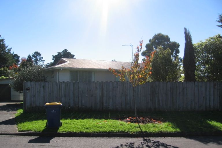 Photo of property in 9 Annison Avenue, Glen Eden, Auckland, 0602