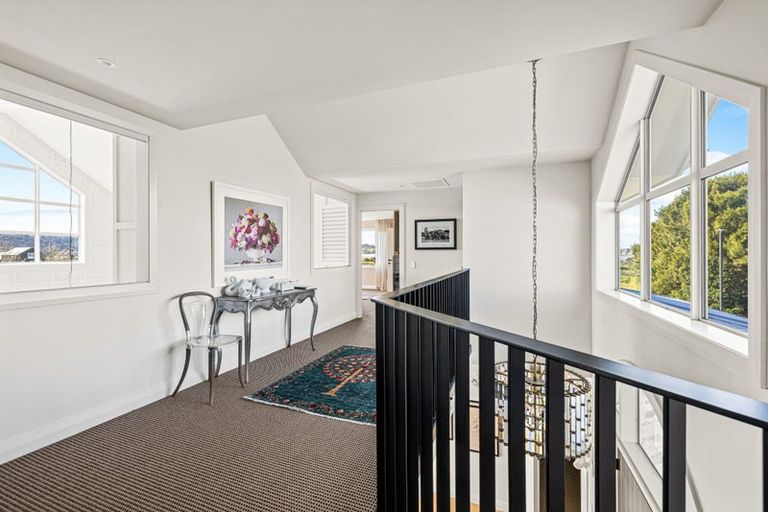 Photo of property in 26 Sandpiper Avenue, Point Wells, 0986