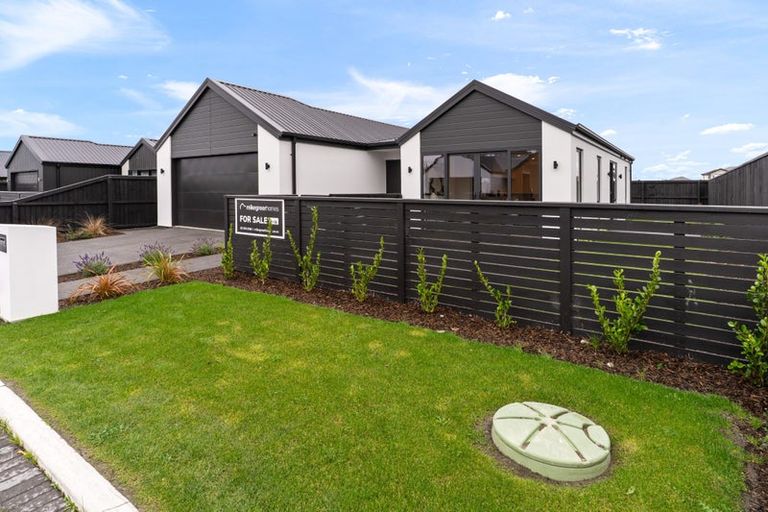 Photo of property in 8 Rakau Lane, Casebrook, Christchurch, 8051