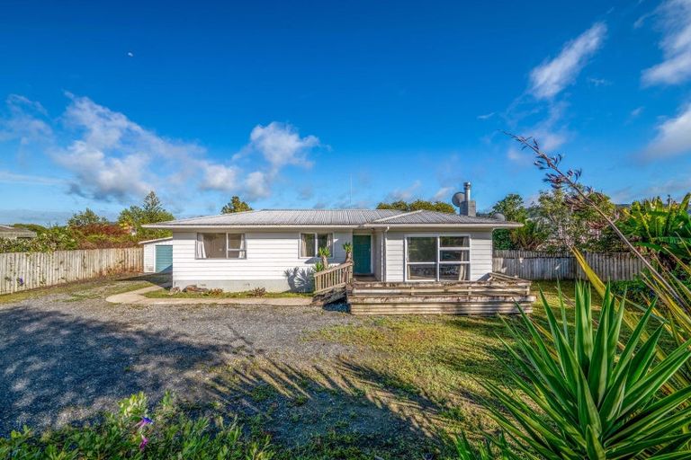 Photo of property in 19 Neumann Street, Kawakawa, 0210