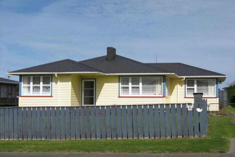 Photo of property in 99 Matai Street, Castlecliff, Whanganui, 4501