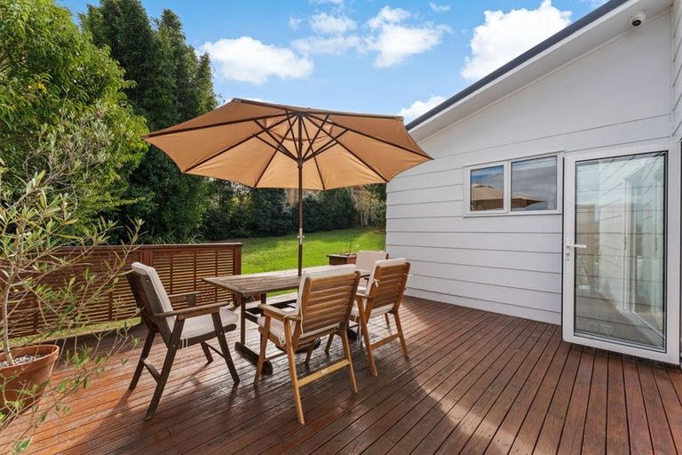 Photo of property in 1/133 Edmonton Road, Te Atatu South, Auckland, 0610