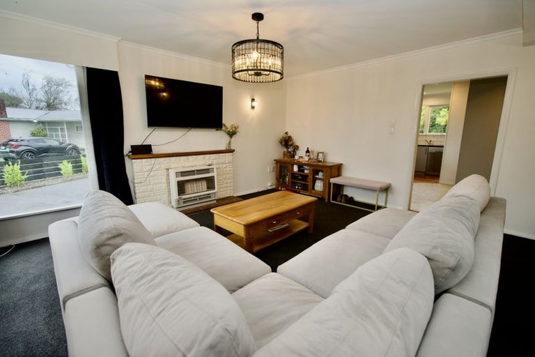 Photo of property in 9 Waterford Place, Westbrook, Palmerston North, 4412