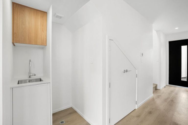 Photo of property in 15/10 Pascoe Avenue, Paremata, Porirua, 5026