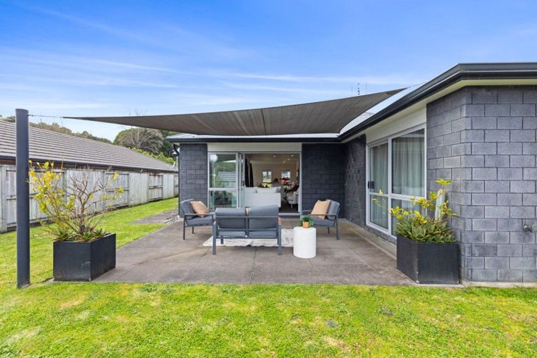 Photo of property in 10 Rochfort Crescent, Pyes Pa, Tauranga, 3112
