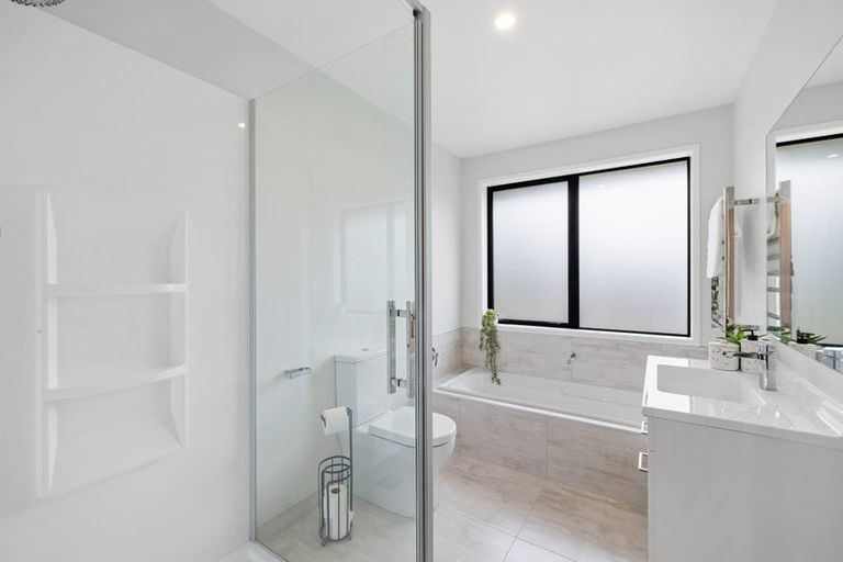 Photo of property in 278a Tukapa Street, Hurdon, New Plymouth, 4310