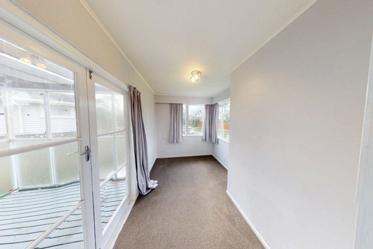 Photo of property in 8 Buick Crescent, Awapuni, Palmerston North, 4412