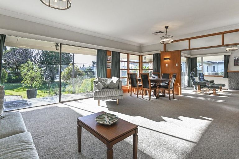 Photo of property in 305 Frimley Avenue, Frimley, Hastings, 4120