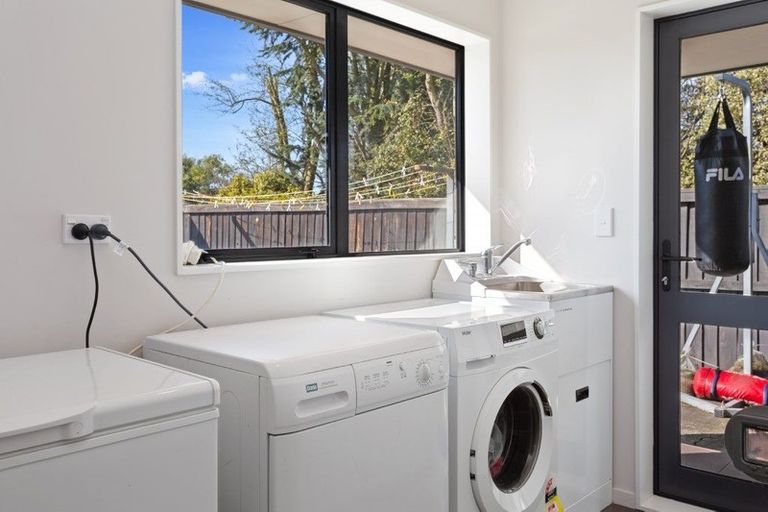 Photo of property in 16 Taunton Place, Rangiora, 7400