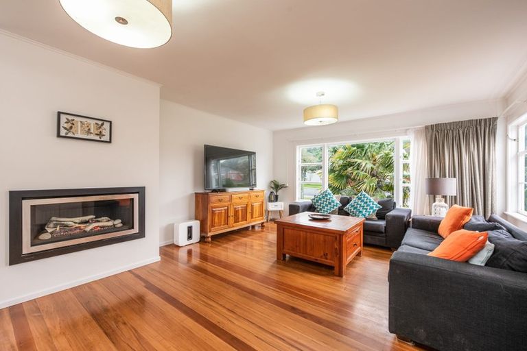 Photo of property in 36 Findlay Street, Tawa, Wellington, 5028