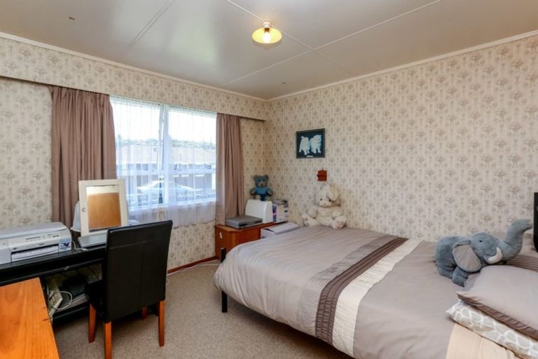 Photo of property in 2 Thames Street, Welbourn, New Plymouth, 4310