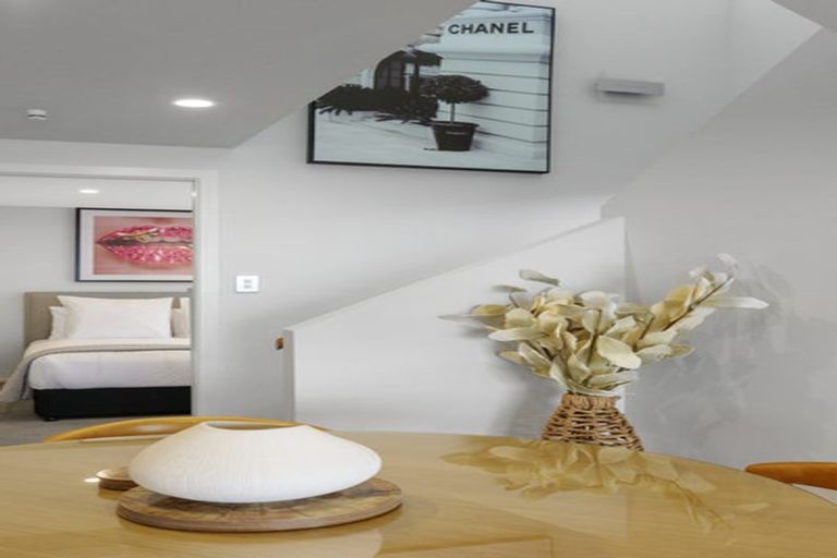 Photo of property in 1/45 Beachville Road, Redcliffs, Christchurch, 8081