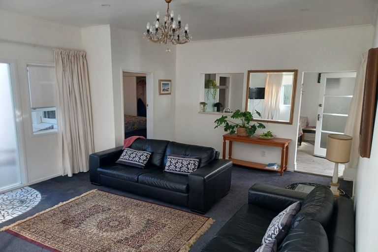 Photo of property in 24 Princes Street, Northcote Point, Auckland, 0627