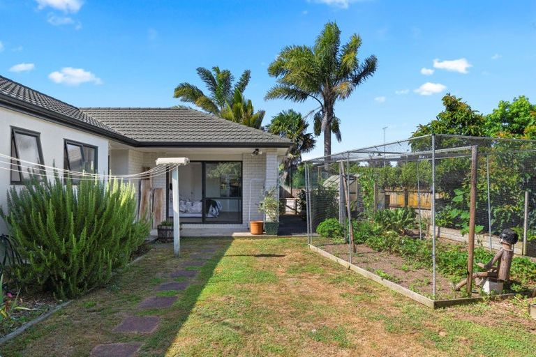 Photo of property in 9 Valleyside Way, Pukekohe, 2120