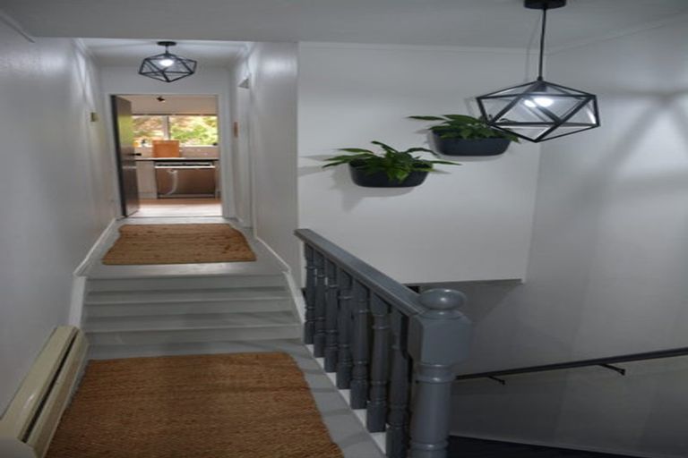 Photo of property in 76 Khandallah Road, Ngaio, Wellington, 6035