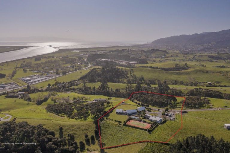 Photo of property in 68 Kanuka Rise, Albert Town, Wanaka, 9305