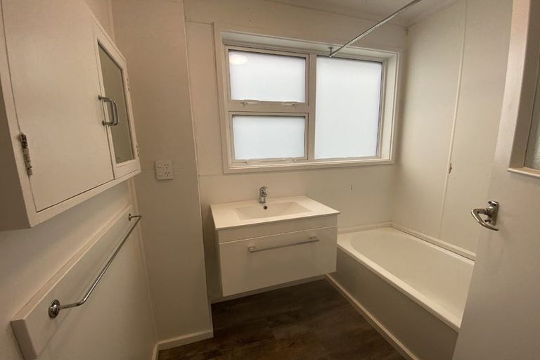 Photo of property in 48-50 Calabar Road, Miramar, Wellington, 6022