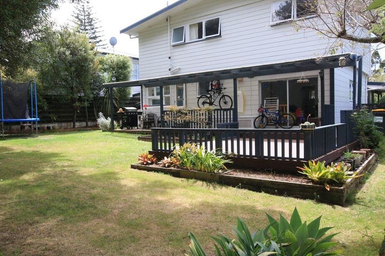 Photo of property in 14 Totara Grove, Hillcrest, Auckland, 0627