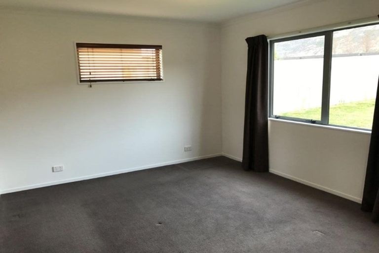 Photo of property in 13 Quill Street, Lake Hayes, Queenstown, 9304