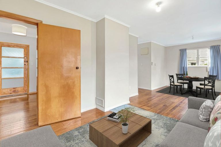 Photo of property in 42-44 Cheshire Street, Cannons Creek, Porirua, 5024