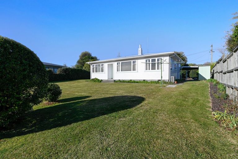 Photo of property in 17 Selwyn Road, Lynmore, Rotorua, 3010