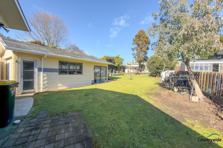 Photo of property in 60 Aotea Crescent, Tokoroa, 3420