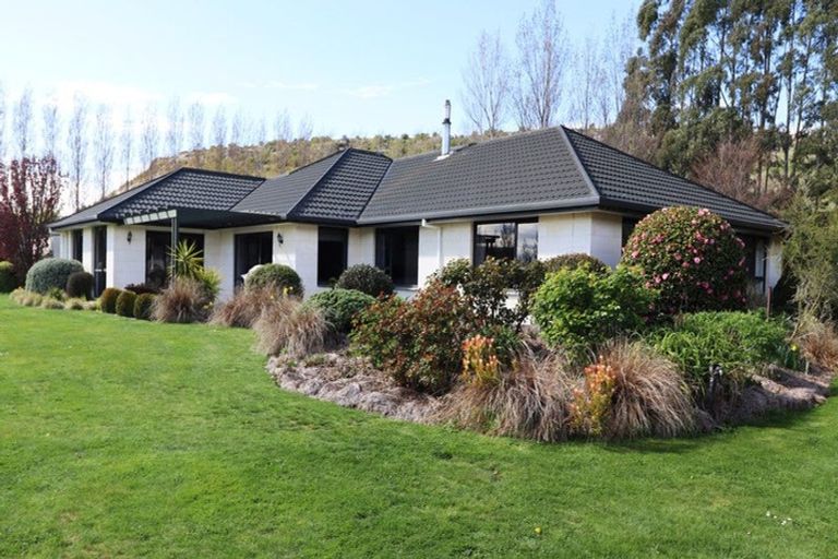 Photo of property in 15 Springhill Road, Cormacks, Oamaru, 9495