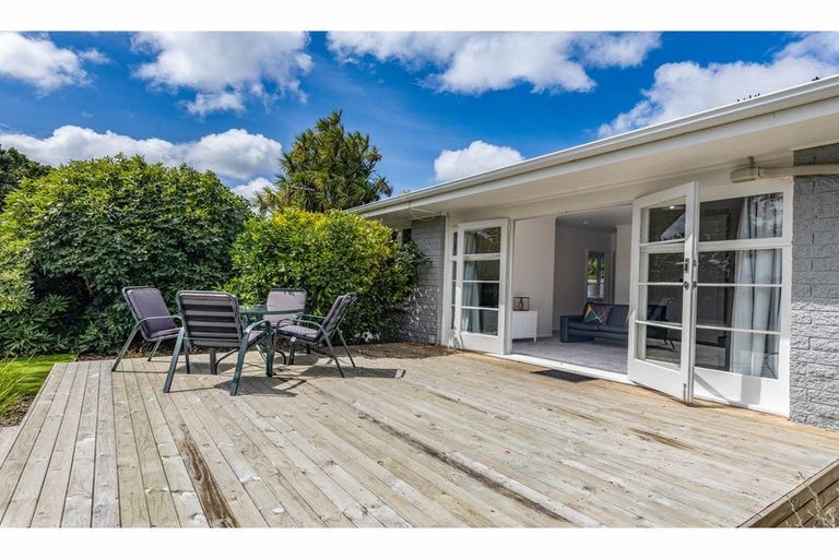 Photo of property in 1/65 Middlepark Road, Sockburn, Christchurch, 8042