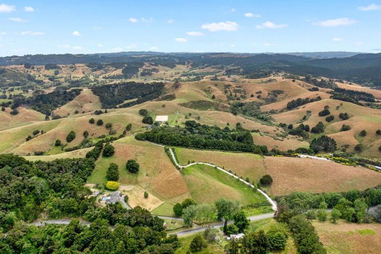 Photo of property in 71a Rapson Road, Kaukapakapa, 0871