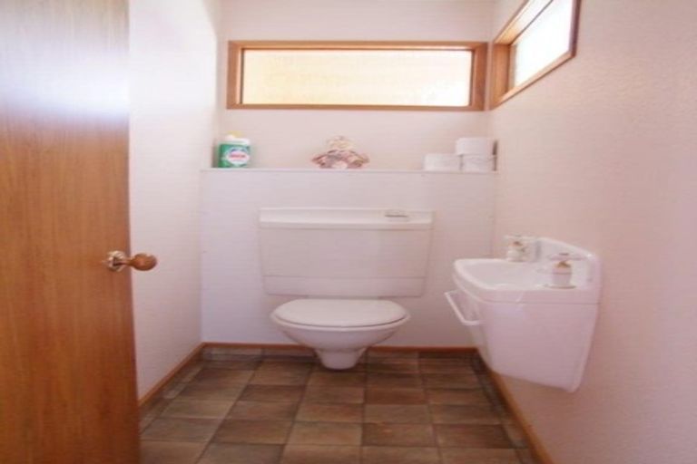 Photo of property in 2 Duthie Street, Milton, 9220