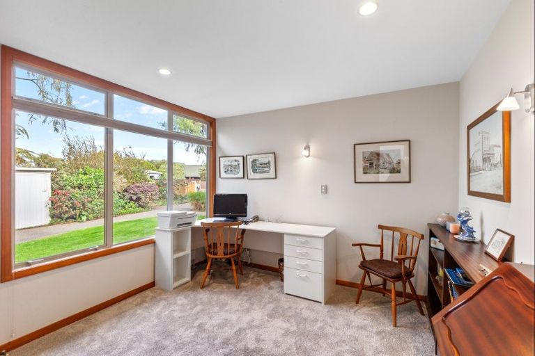 Photo of property in 15 Homewood Avenue, Levin, 5510