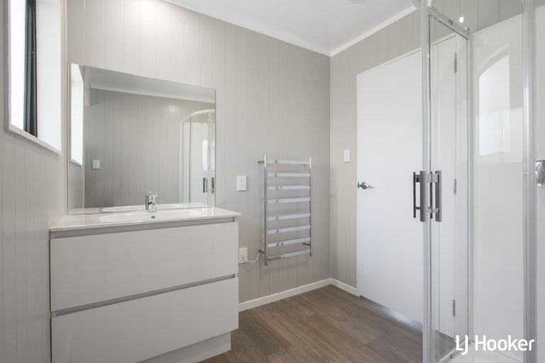 Photo of property in 1 Patterson Place, Waihi Beach, 3611