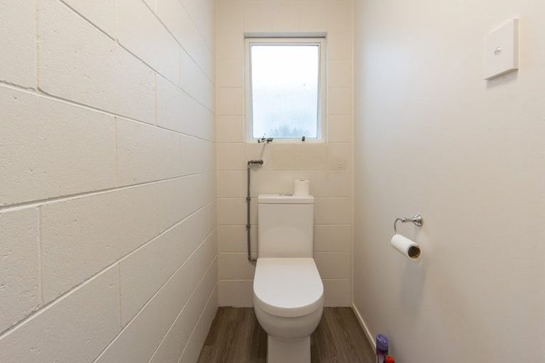 Photo of property in 1/2 Ruakiwi Road, Hamilton Lake, Hamilton, 3204