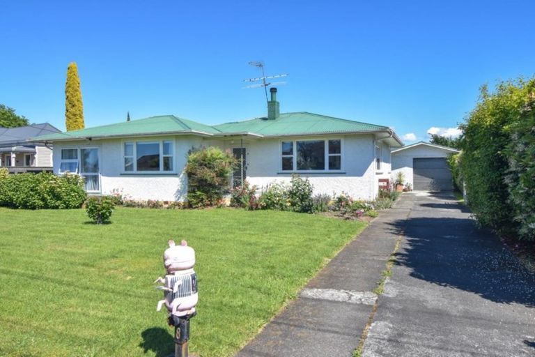 Photo of property in 10-12 Mckenzie Terrace, Carterton, 5713