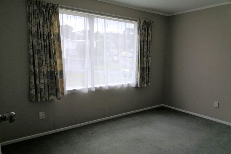 Photo of property in 111 Norana Road, Timberlea, Upper Hutt, 5018