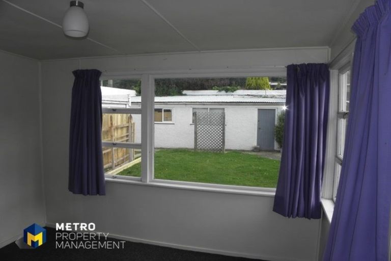 Photo of property in 236 Kaikorai Valley Road, Bradford, Dunedin, 9011