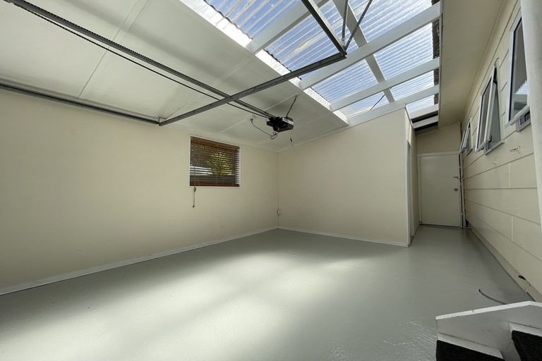 Photo of property in 5 Newton Place, Westbrook, Palmerston North, 4412