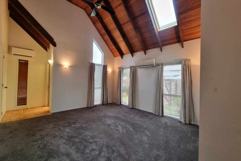 Photo of property in 4 Cullahill Street, Harewood, Christchurch, 8051